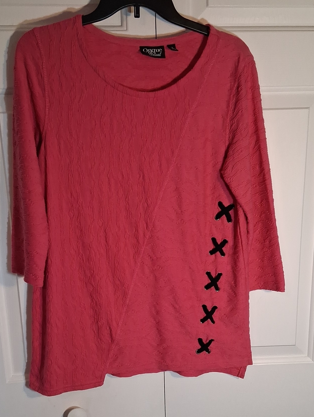 Onque Casuals Pink Textured 3/4 Sleeve Tunic with Black X Accents
